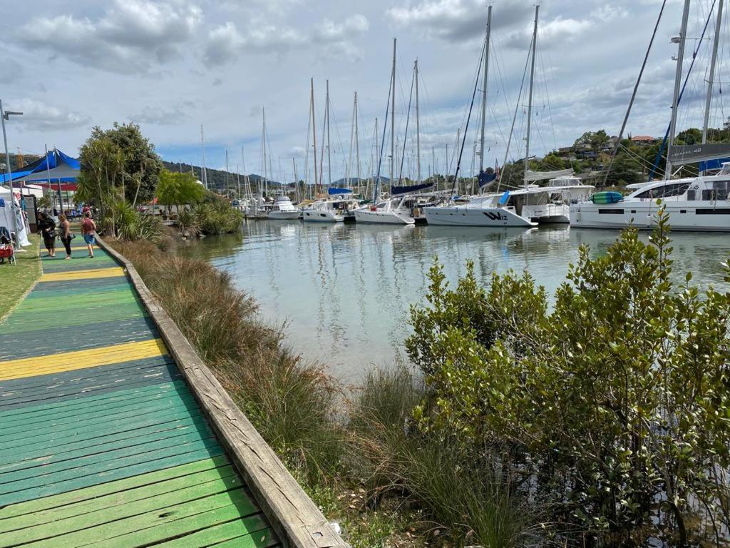 On The Water Boat House Apartment Whangarei Ngoại thất bức ảnh